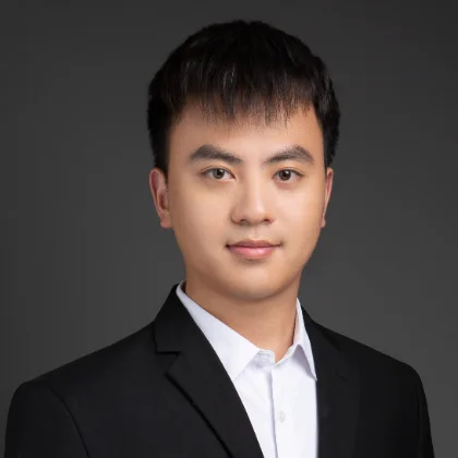 李成龙